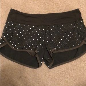 Lululemon Size 6 Speed Short
